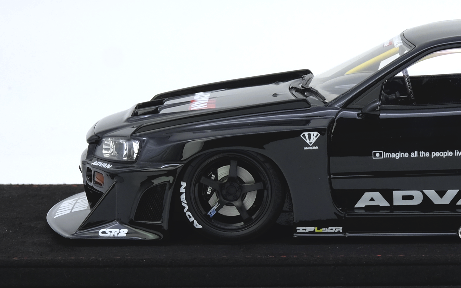 SKYLINE 