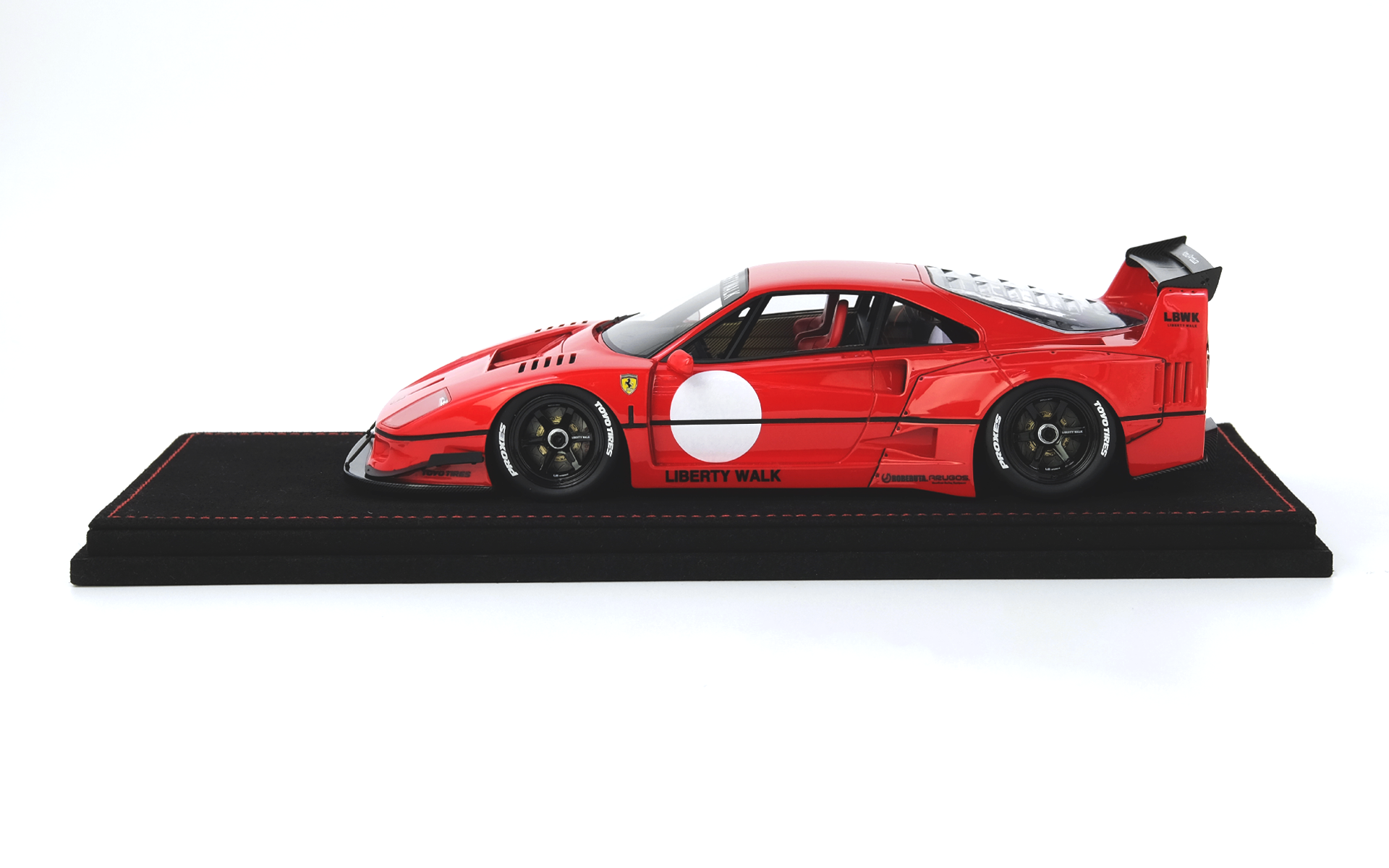 LBWK F40 Red - Inno Models