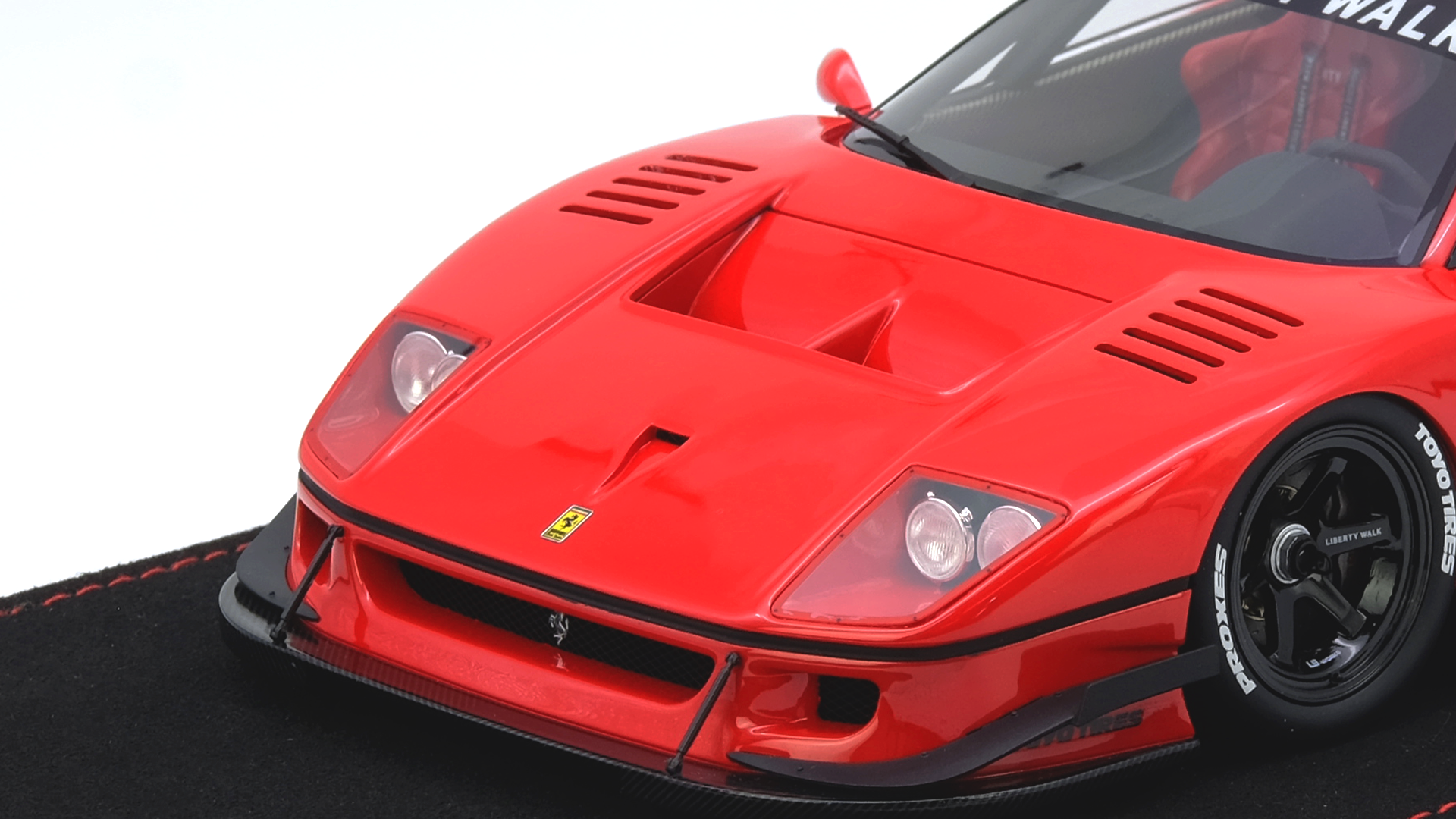 LBWK F40 Red - Inno Models