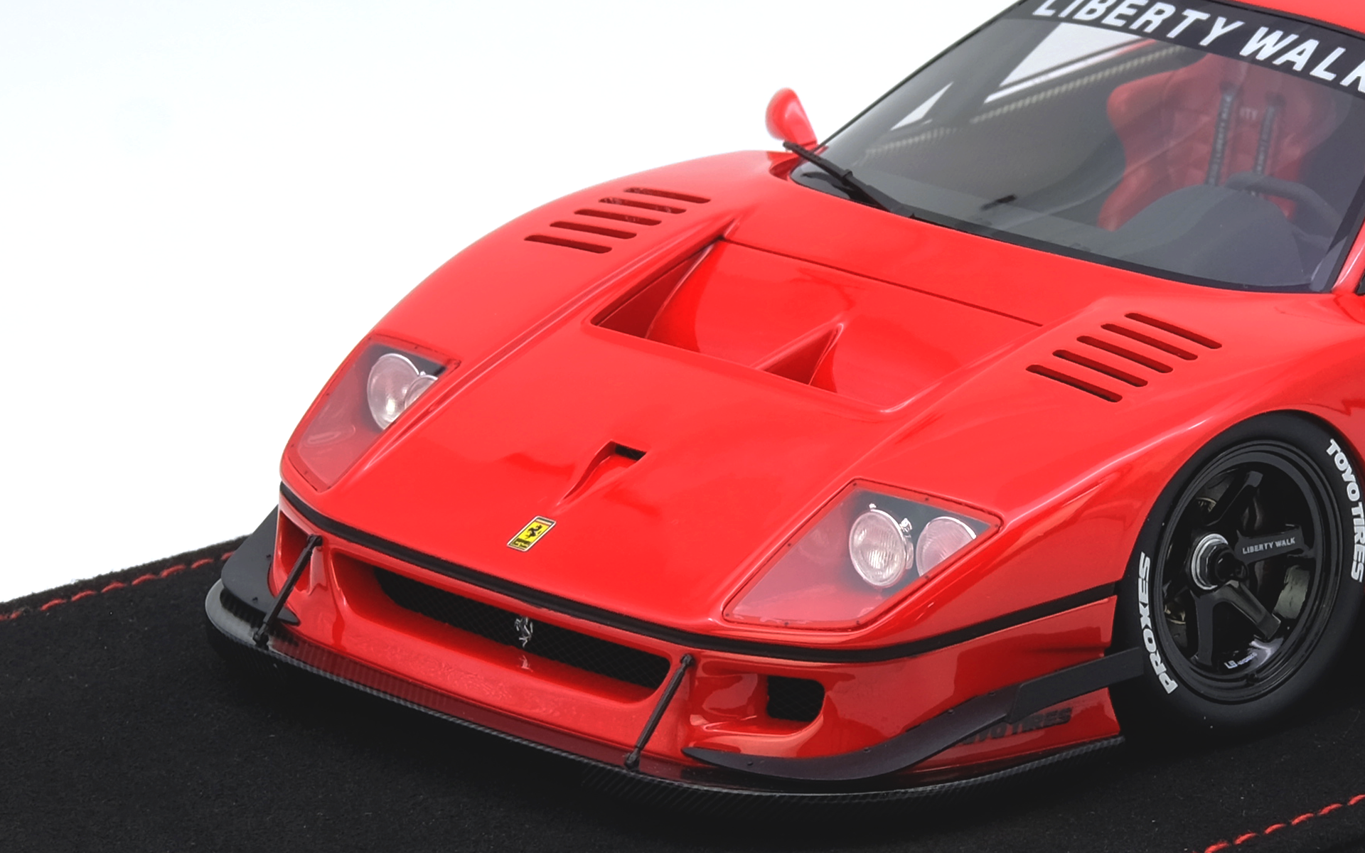 LBWK F40 Red - Inno Models