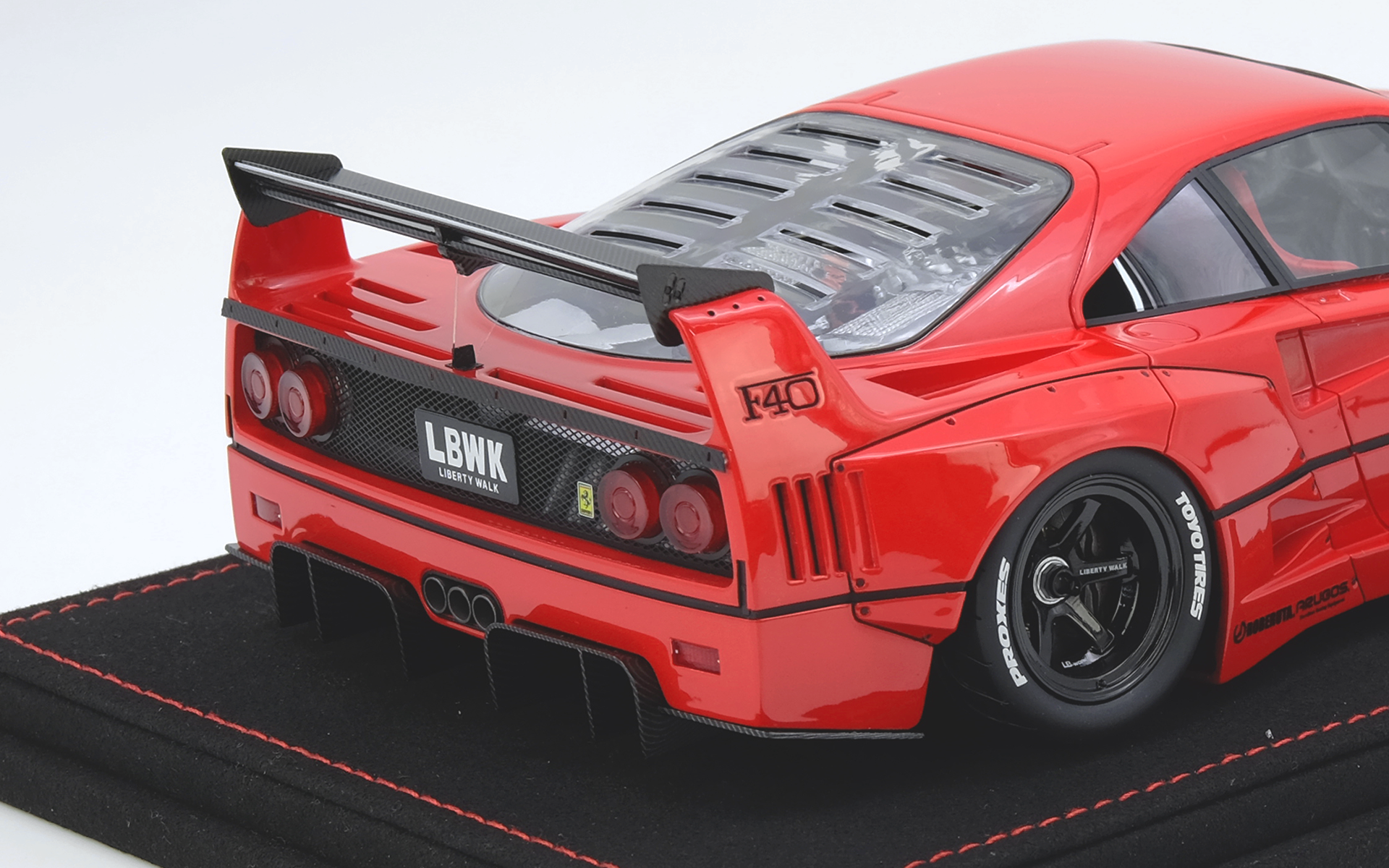 LBWK F40 Red - Inno Models