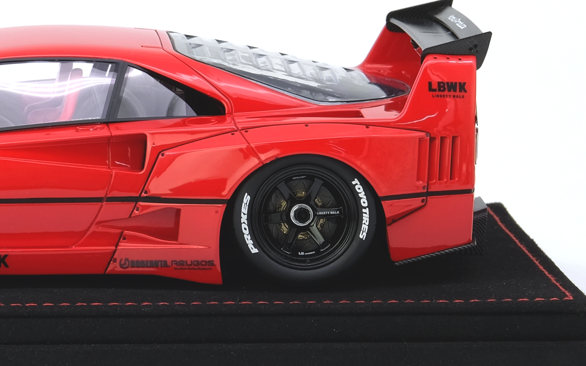 LBWK F40 Red - Inno Models