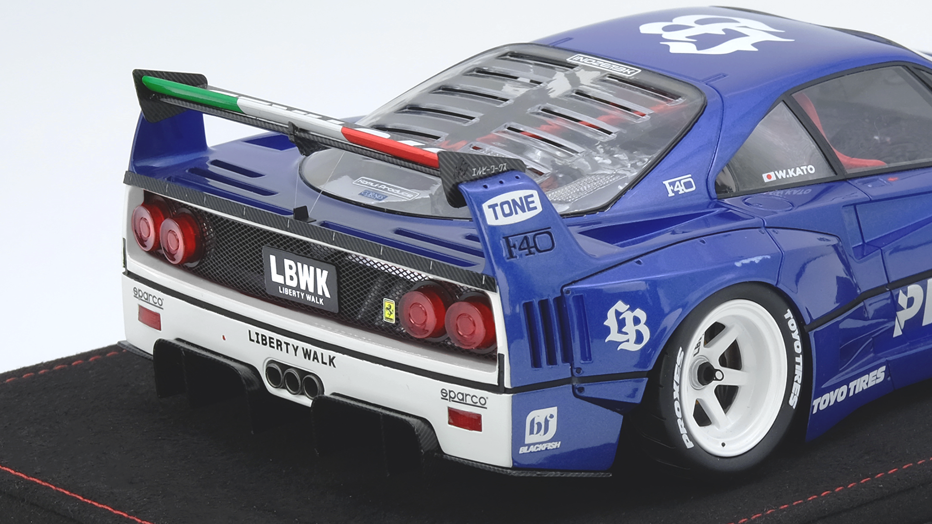 LBWK F40 Tokyo Auto Salon 2024 - Inno Models