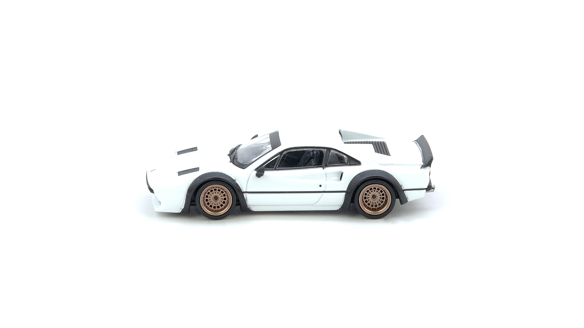 LBWK 308 GTB White - Inno Models